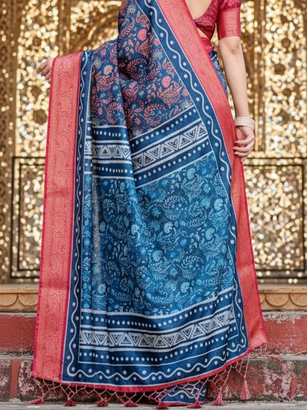 Mitera Floral Silk Blend Designer Saree thumbnail 2