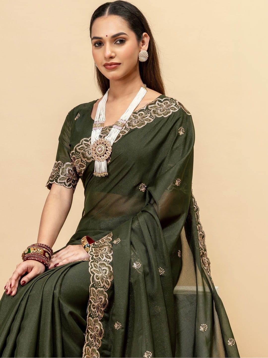 LabelVASTRA Embellished Embroidered Poly Georgette Saree thumbnail 2
