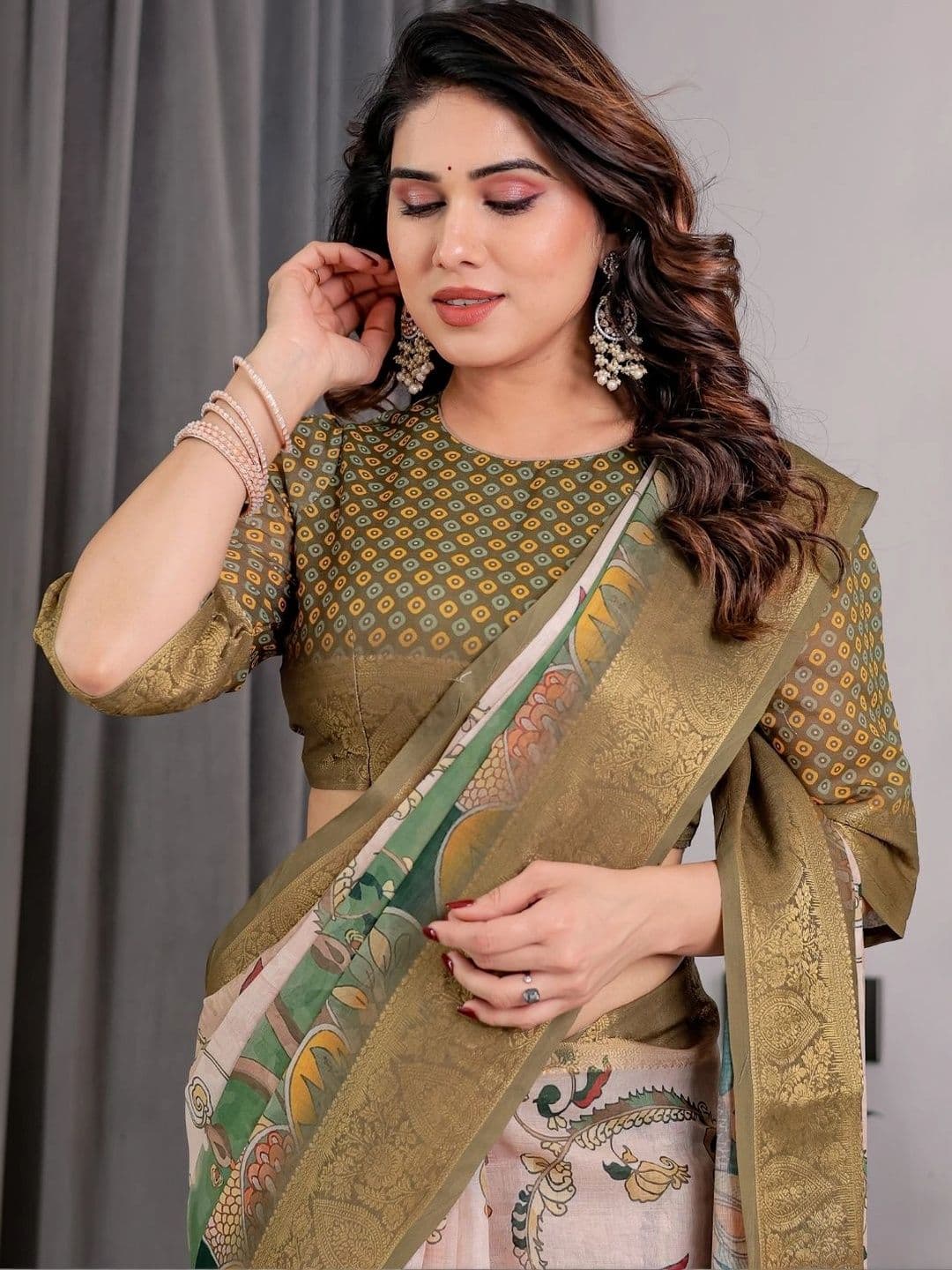 Mitera Kalamkari Zari Silk Blend Designer Saree thumbnail 6