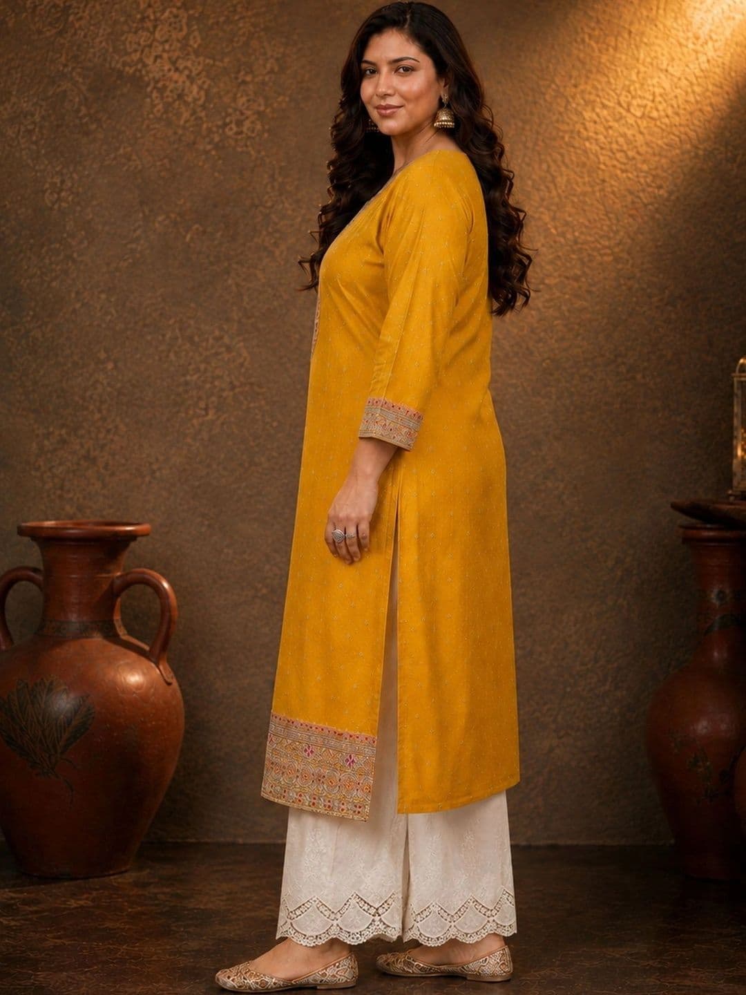 FULL BLOOM Women Embroidered Thread Work Kurta thumbnail 6