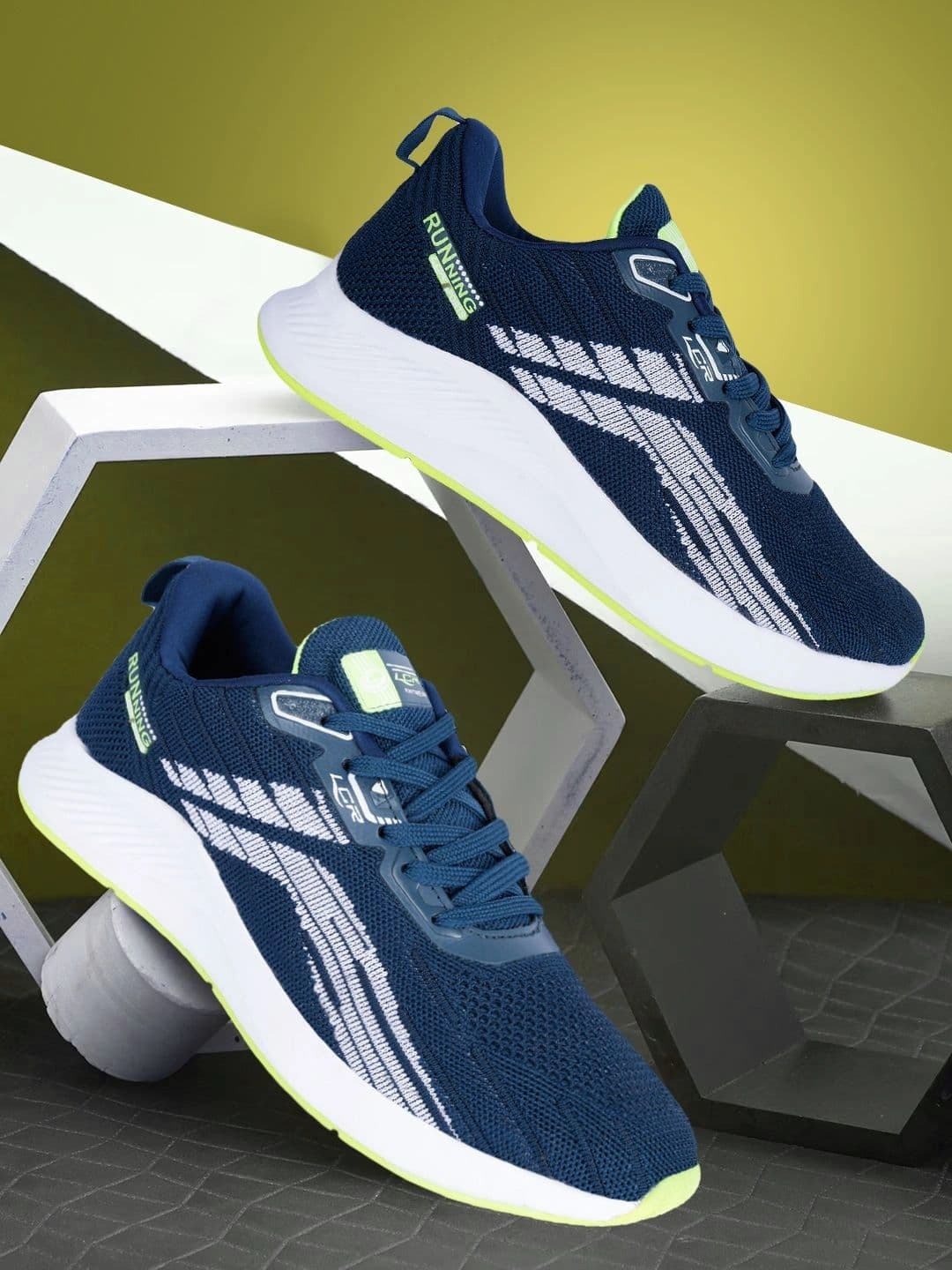 Lancer Men Mesh Running Non-Marking Shoes - view 1