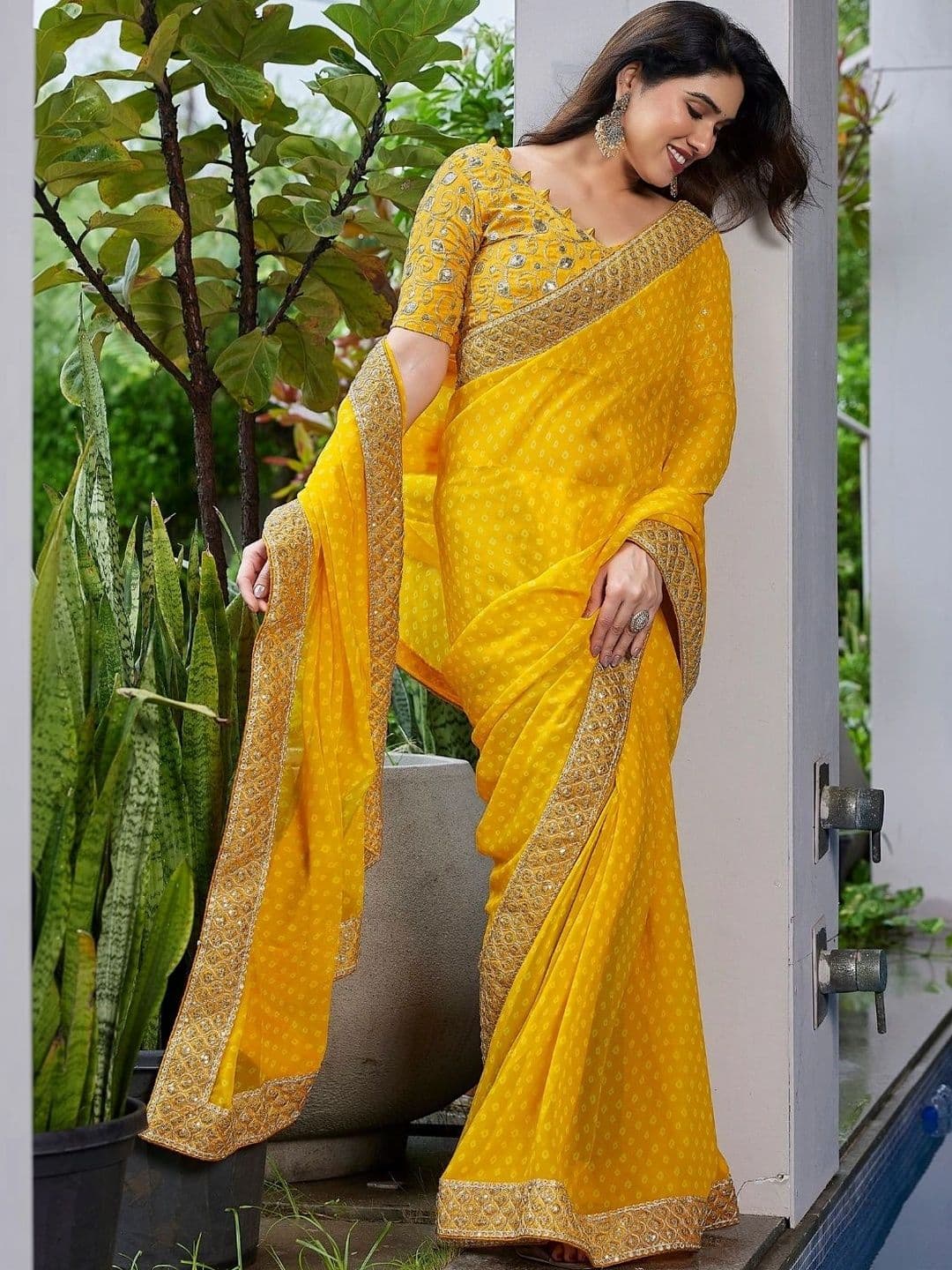 Mitera Bandhani Embroidered Pure Georgette Designer Saree thumbnail 5