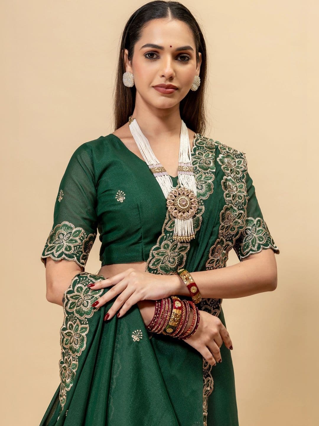 LabelVASTRA Embellished Embroidered Poly Georgette Saree thumbnail 7
