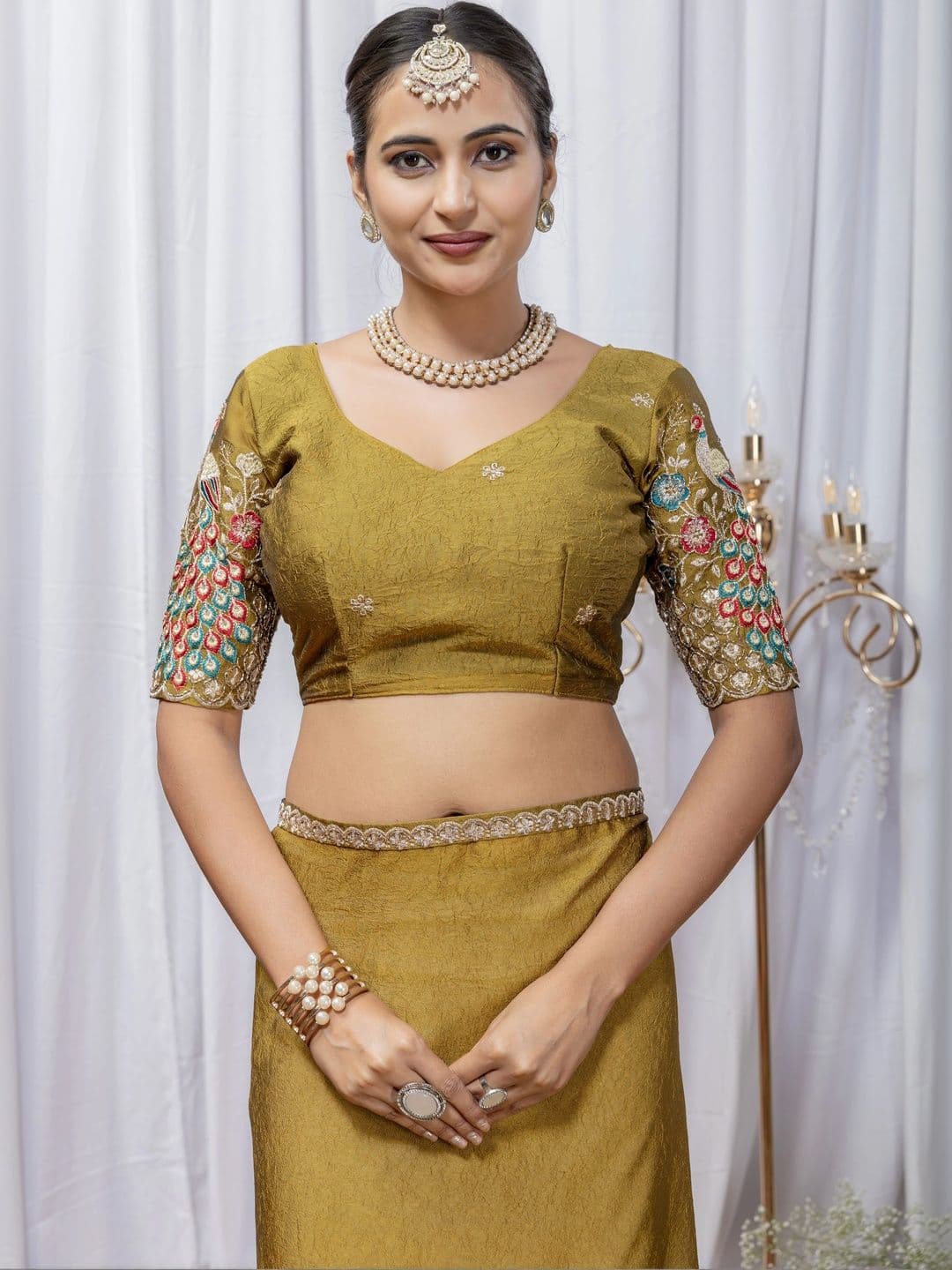 Saanvi Embellished Embroidered Poly Georgette Saree thumbnail 3