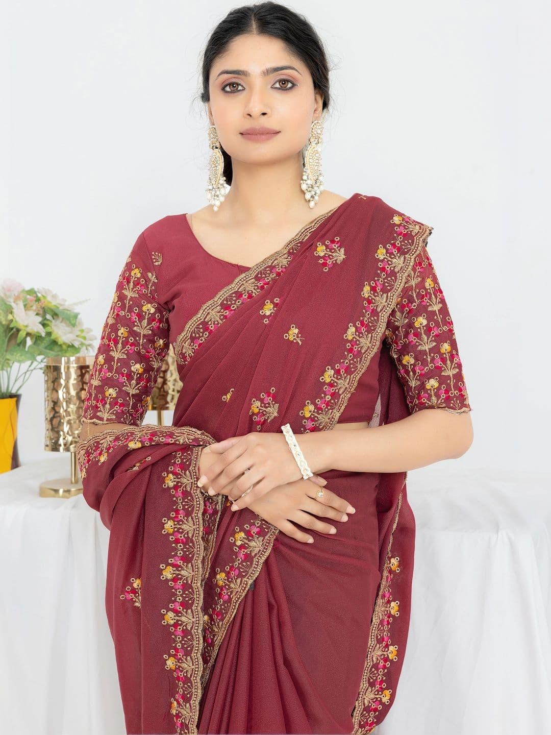 Saanvi Floral Embroidered Poly Georgette Saree thumbnail 5