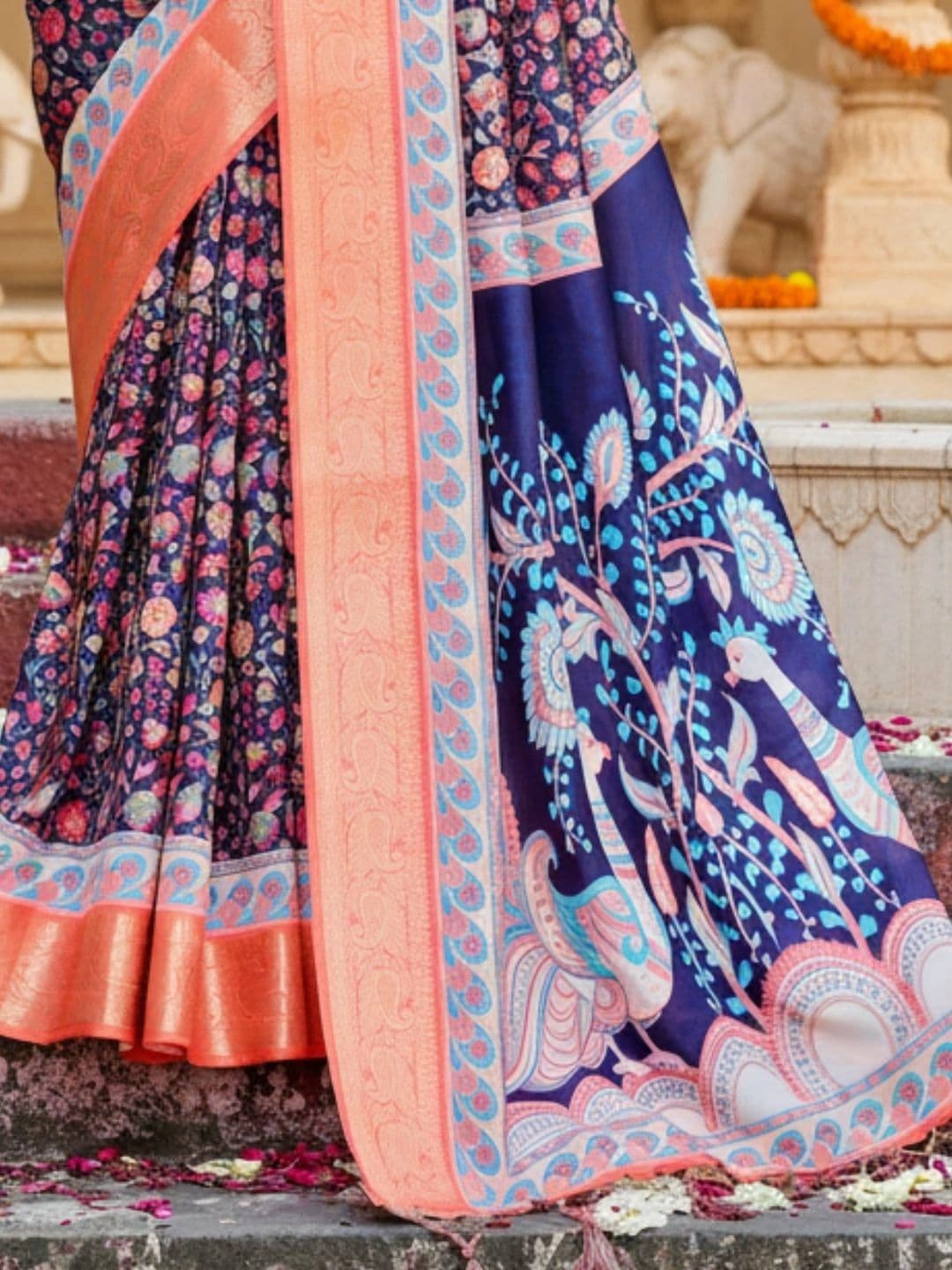 Mitera Floral Silk Blend Designer Saree thumbnail 3