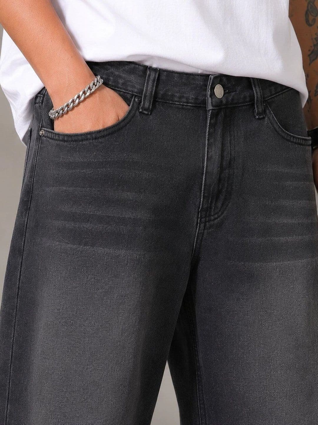 HIGH DENIM Men Straight Fit Mid-Rise Stretchable Jeans thumbnail 3