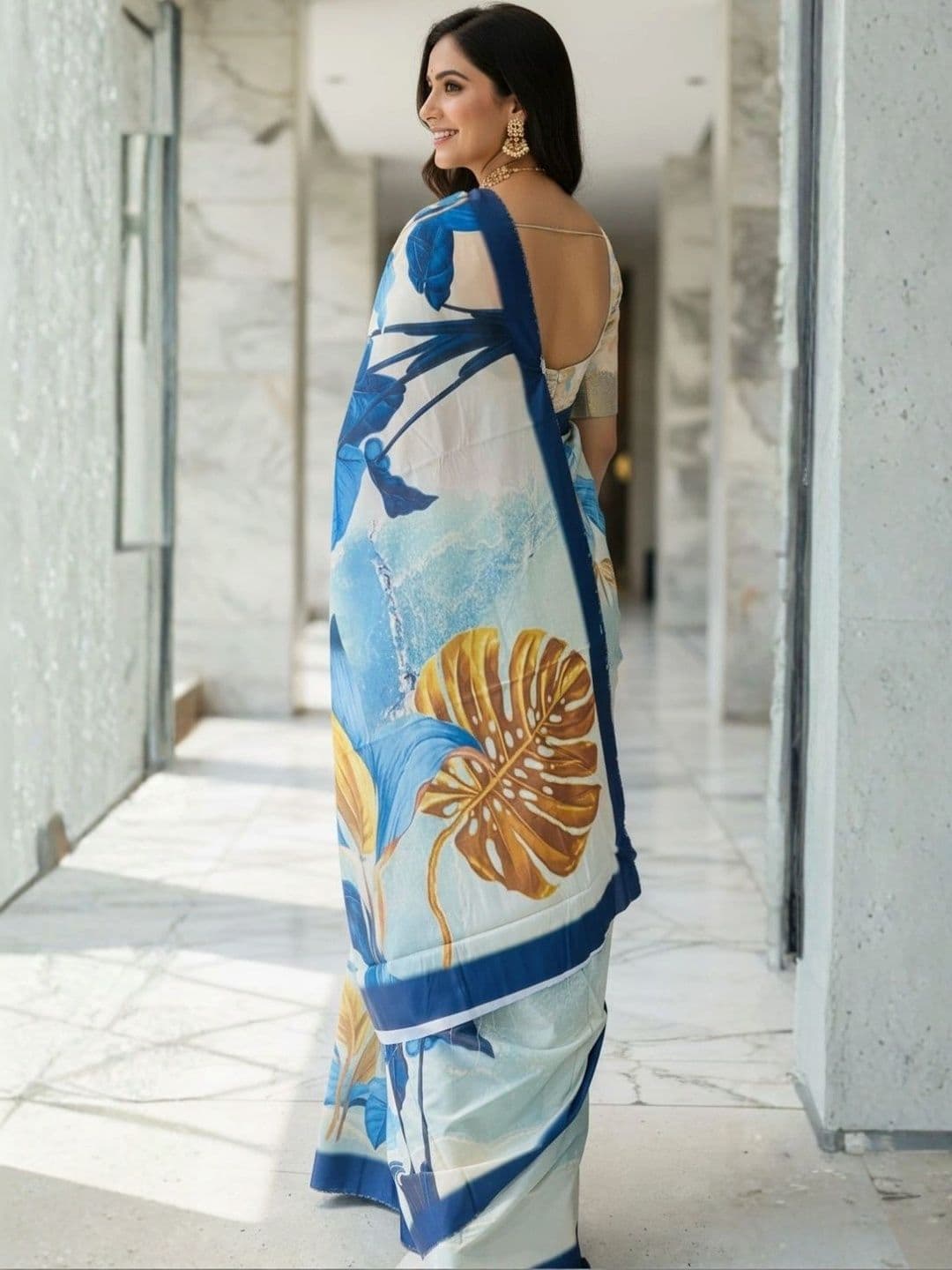 Mitera Floral Designer Saree thumbnail 4