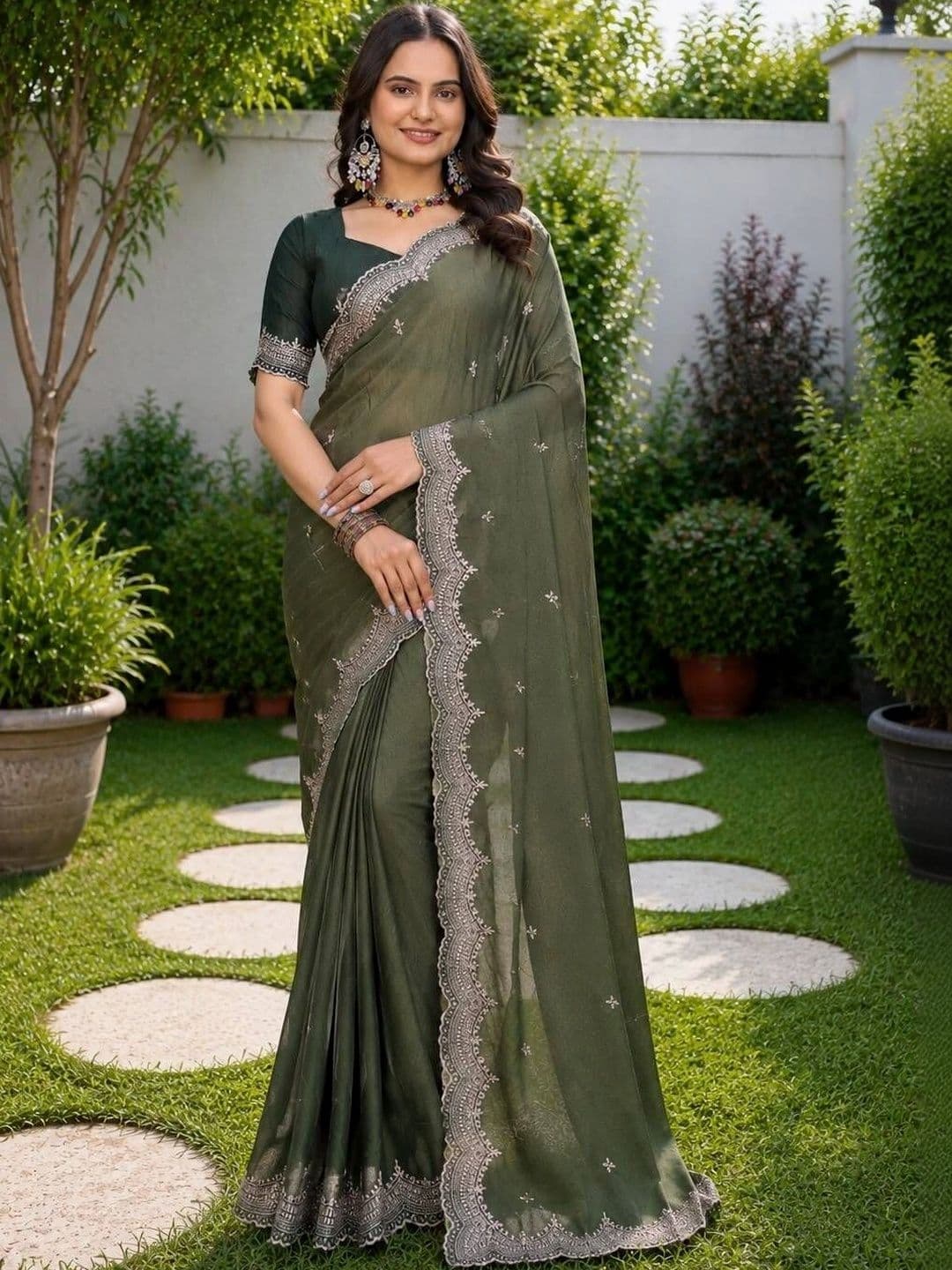 Vastra Drape Ethnic Motifs Embroidered Poly Georgette Saree - view 1