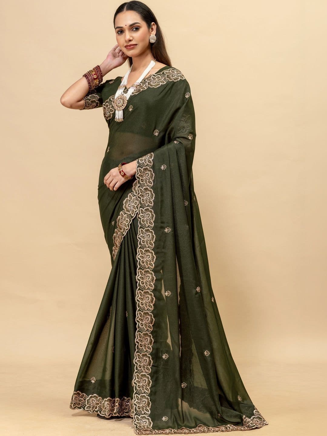 LabelVASTRA Embellished Embroidered Poly Georgette Saree thumbnail 6