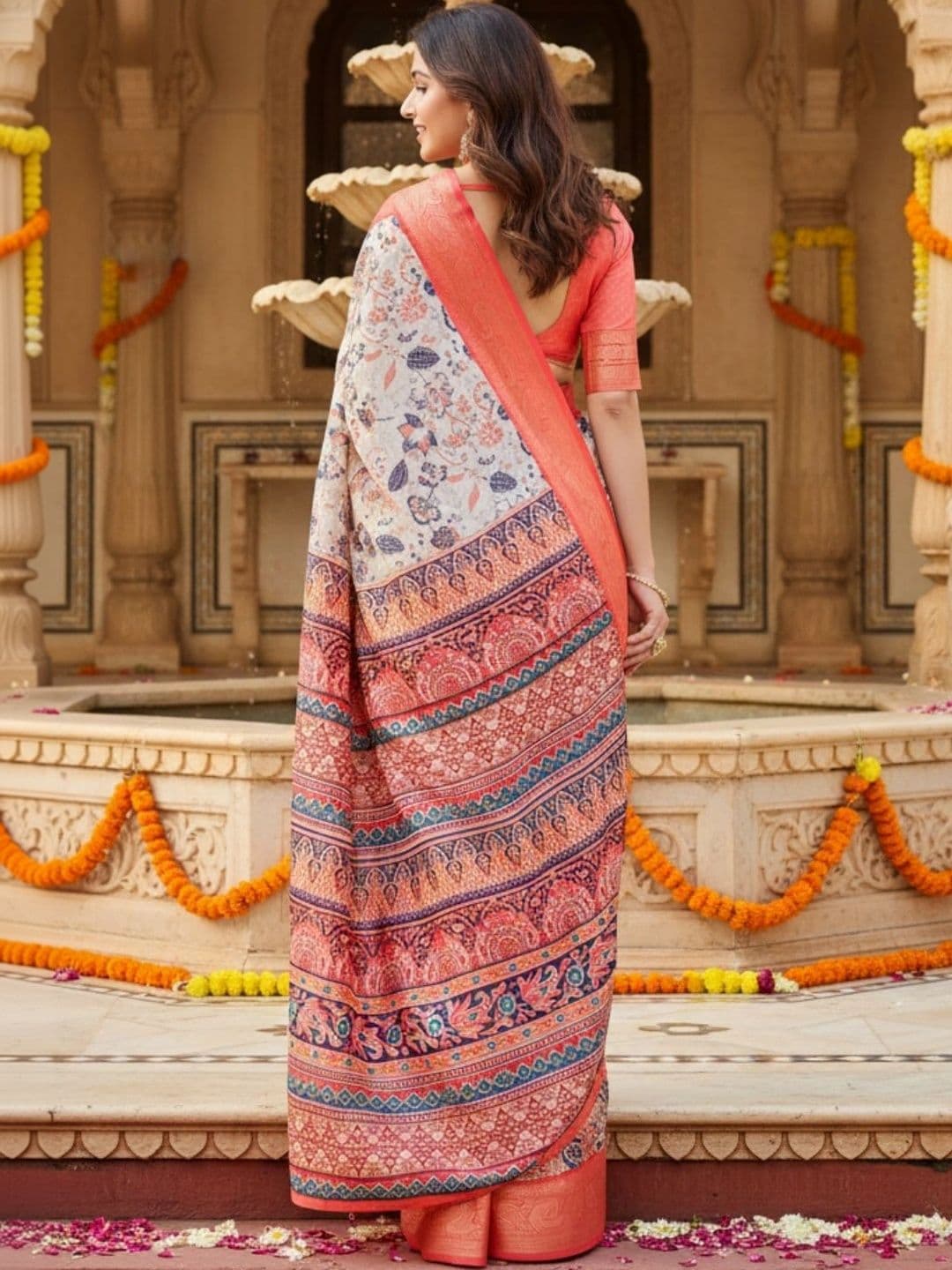 Mitera Floral Silk Blend Designer Saree thumbnail 4
