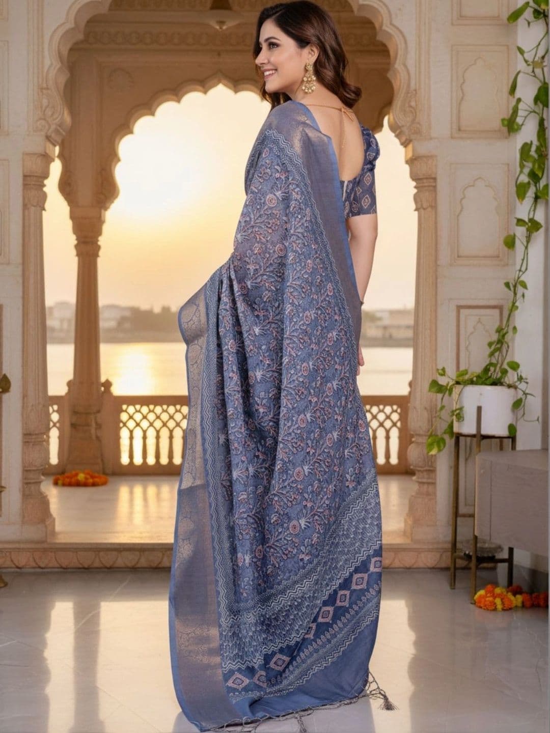 Mitera Floral Silk Blend Designer Saree thumbnail 2