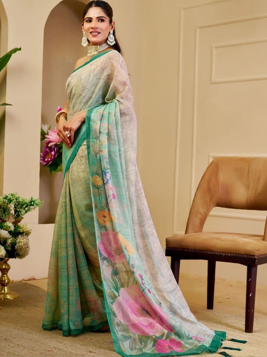 Mitera Floral Tissue Designer Saree thumbnail 4