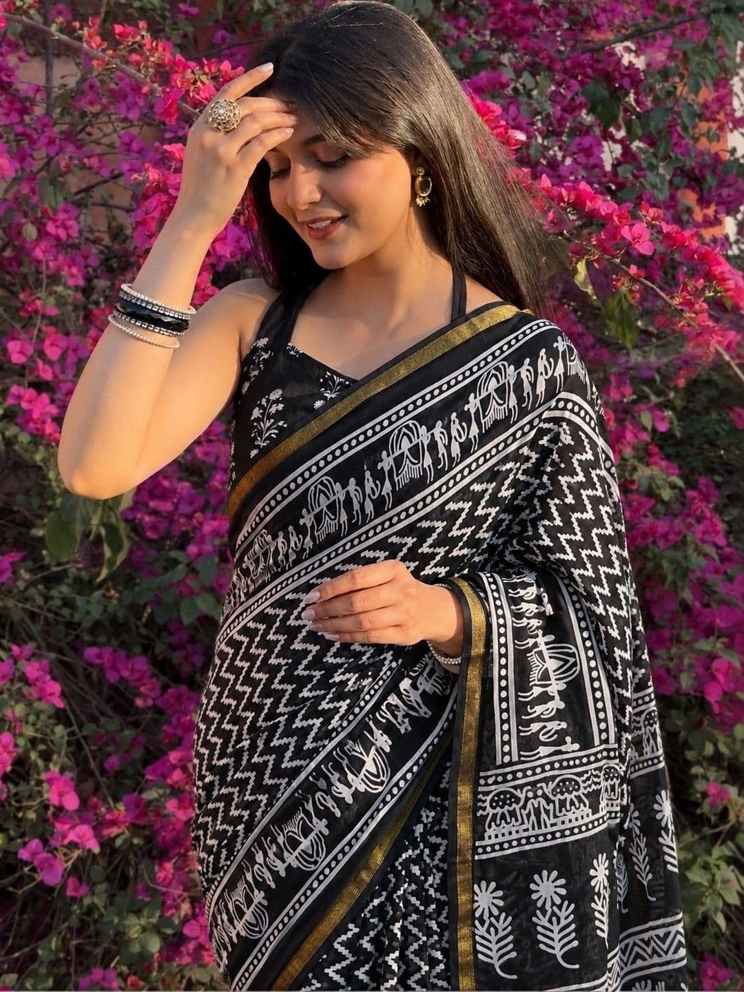 Lovwear Pure Cotton Handloom Ikat Saree thumbnail 3