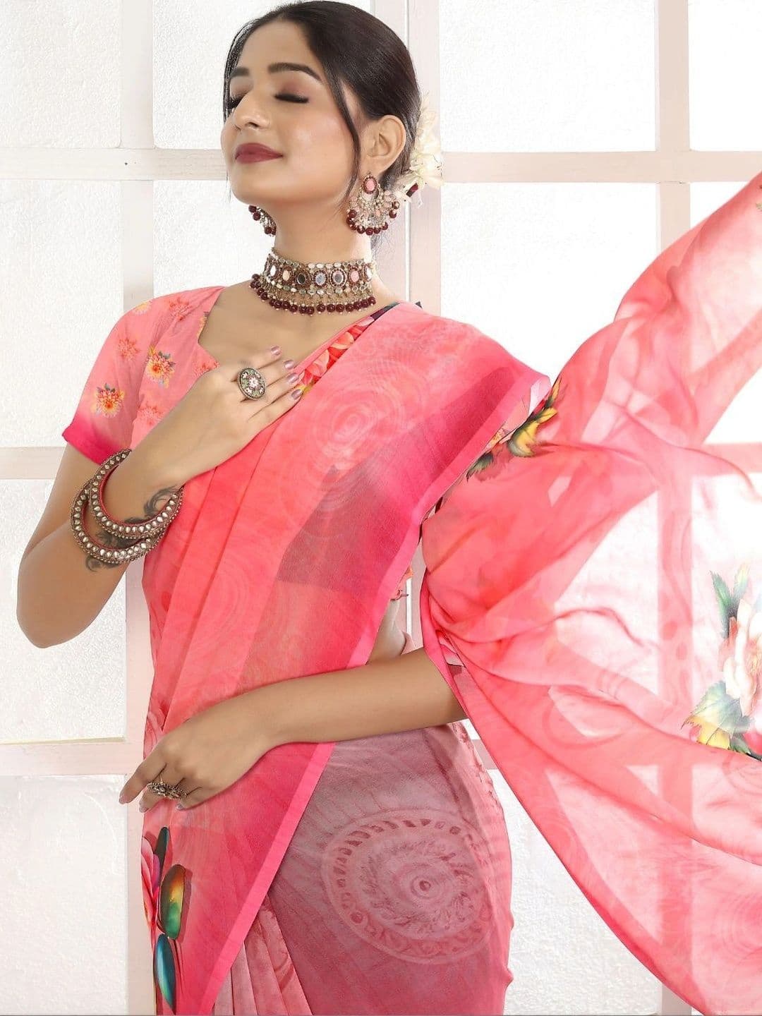 Mitera Floral Pure Georgette Designer Saree thumbnail 4