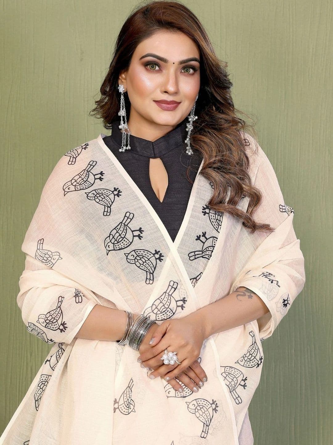 Mitera Warli Linen Blend Fusion Saree thumbnail 6