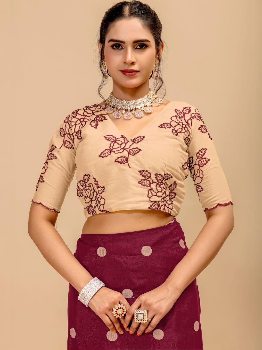 LabelVASTRA Embellished Embroidered Poly Georgette Saree thumbnail 3