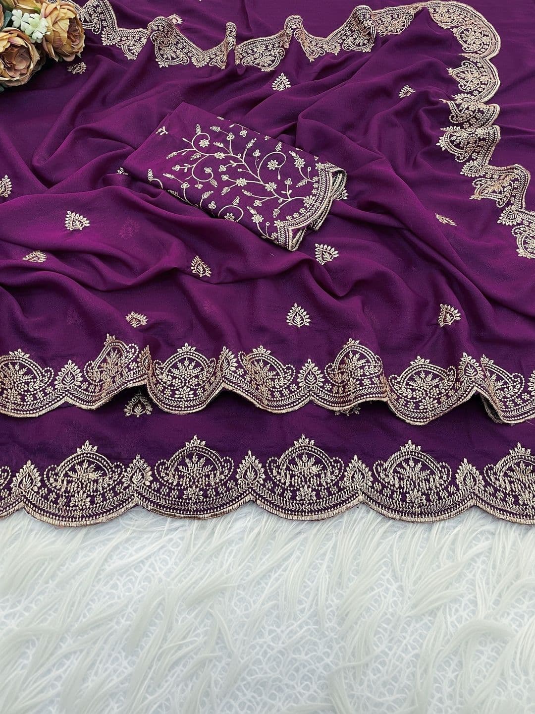 Saanvi Floral Embroidered Poly Georgette Saree thumbnail 2