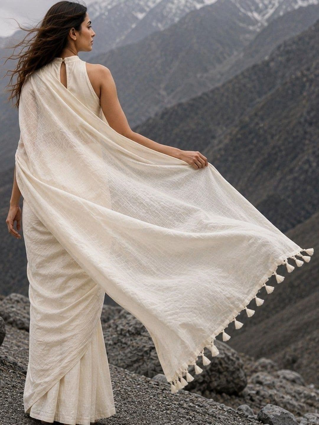 Weave Trends Linen Blend Handloom Bhagalpuri Saree thumbnail 3