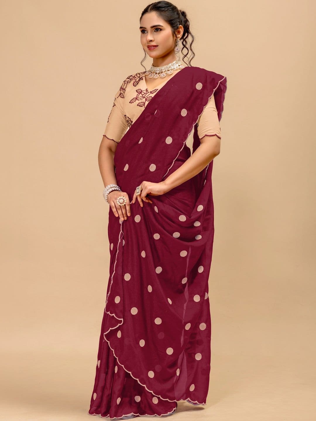 LabelVASTRA Embellished Embroidered Poly Georgette Saree - view 1