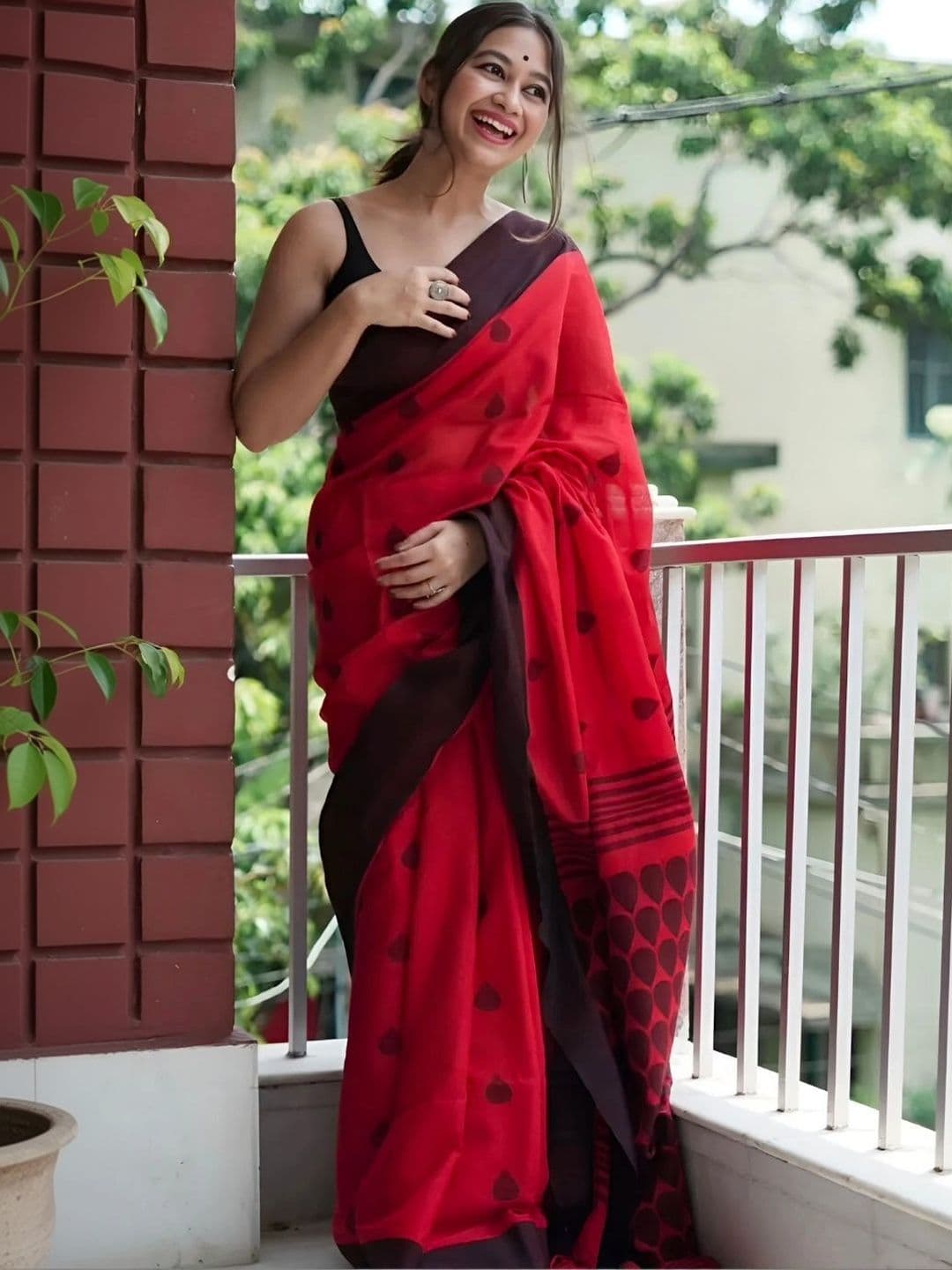 MISS WEARS Paisley Saree thumbnail 3