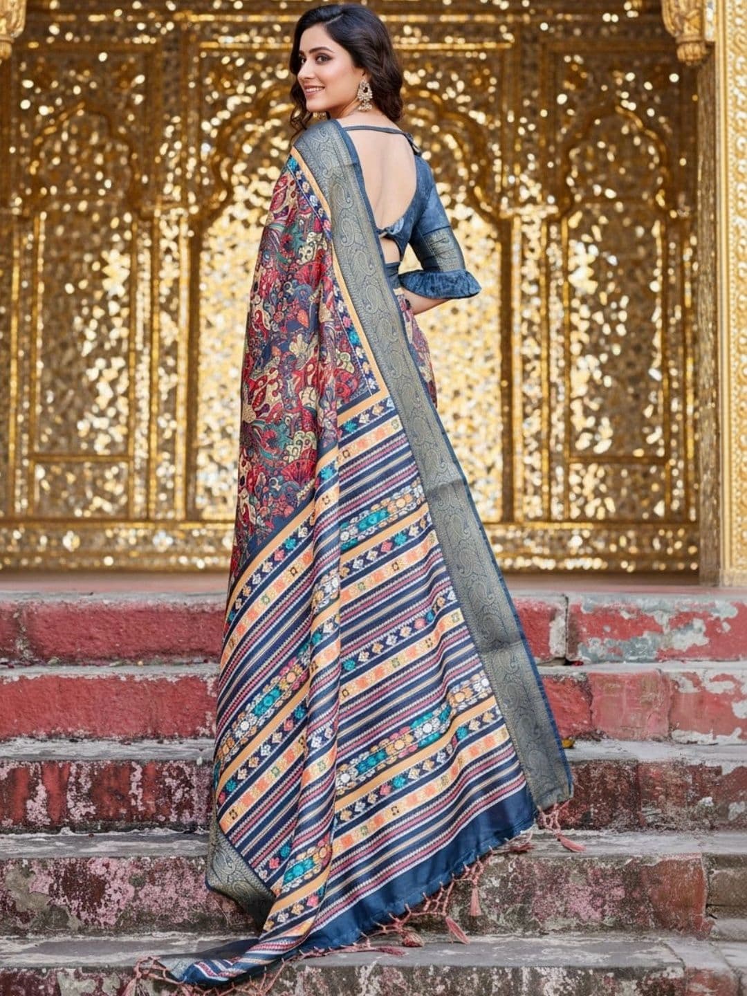 Mitera Floral Silk Blend Designer Saree thumbnail 3
