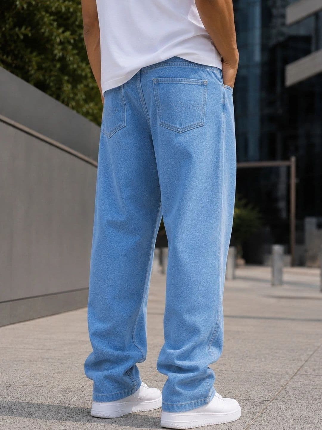 DENIM HAWK Men Classic Straight Fit Mid-Rise Stretchable Jeans thumbnail 3