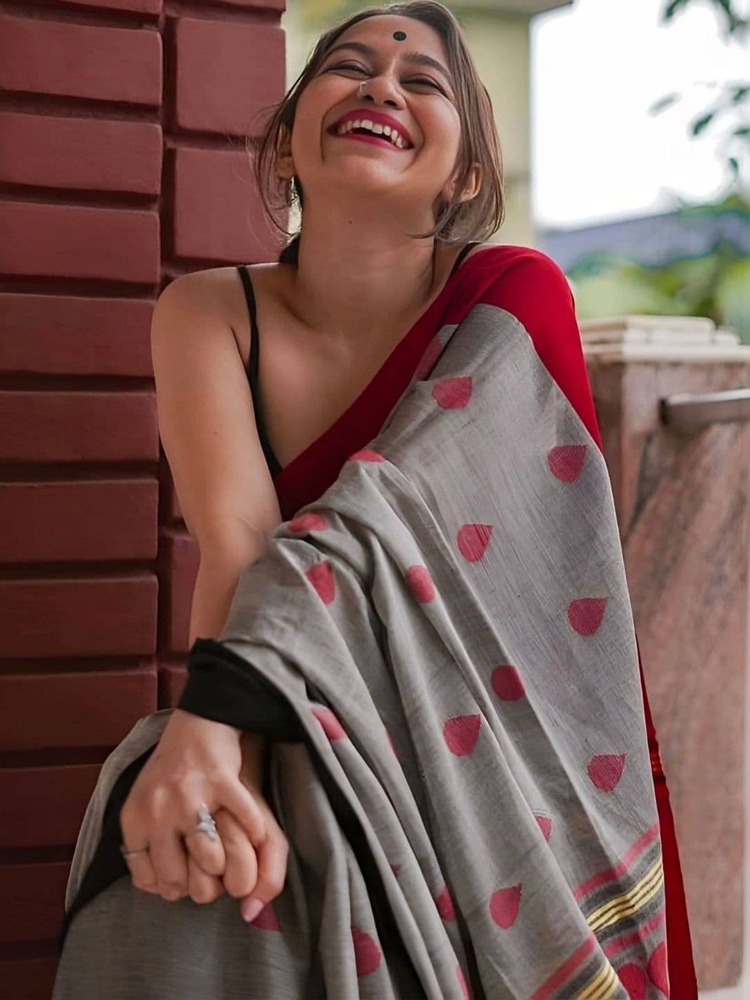 MISS WEARS Paisley Saree thumbnail 4