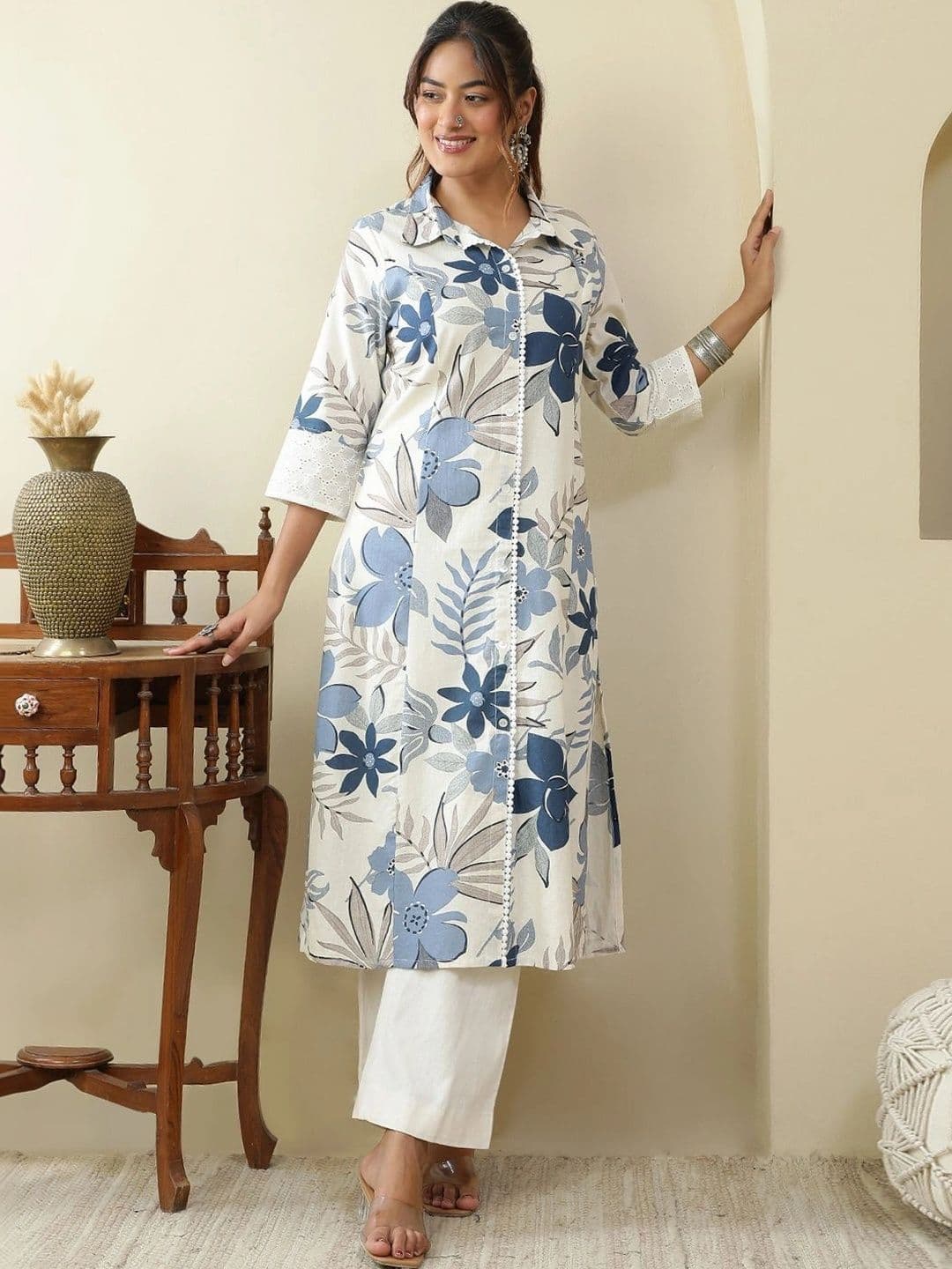 Anouk Women Floral Printed Floral Kurta thumbnail 4