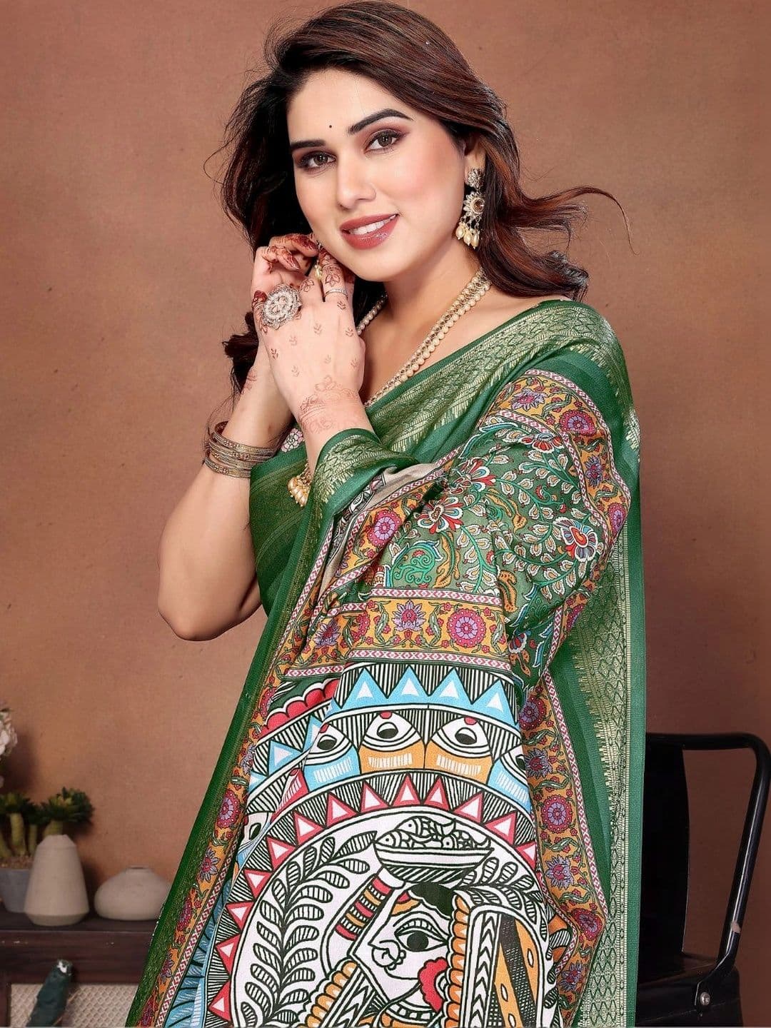 Mitera Floral Designer Saree thumbnail 4