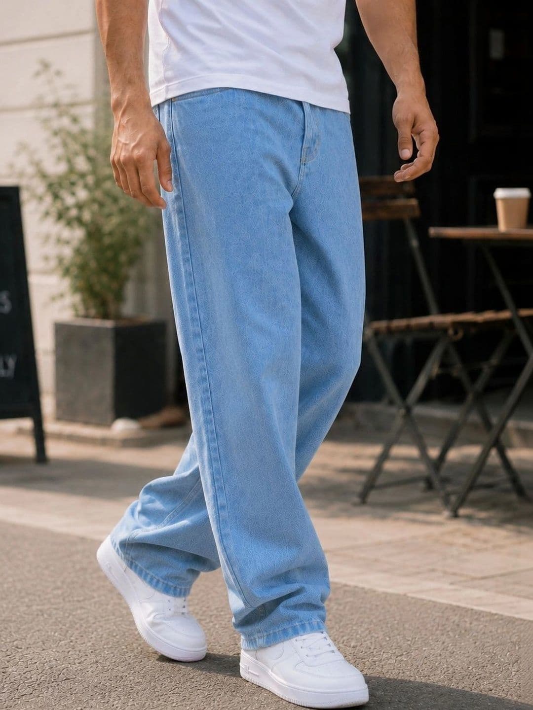 DENIM HAWK Men Classic Straight Fit Mid-Rise Stretchable Jeans thumbnail 3