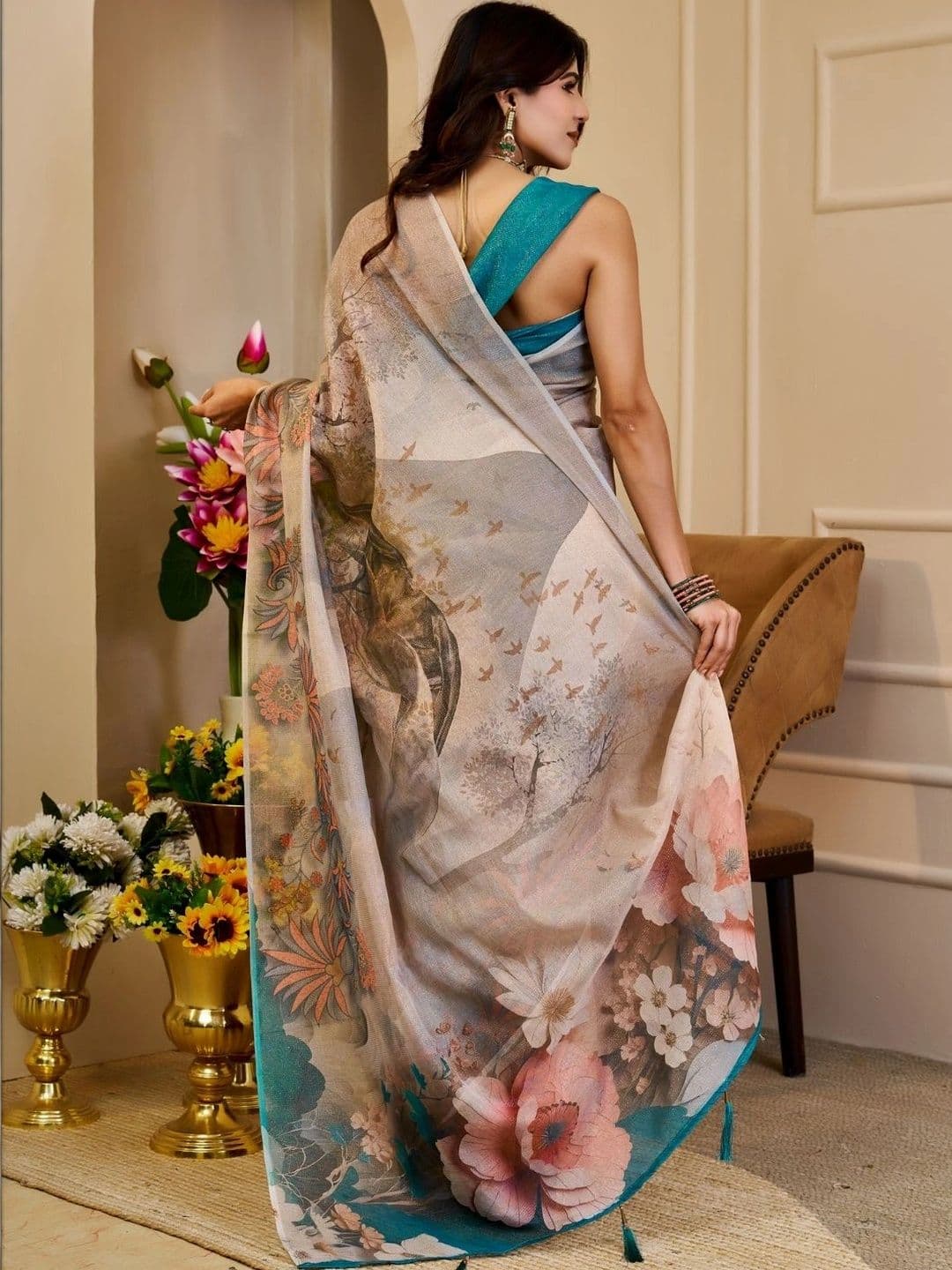Mitera Floral Tissue Designer Saree thumbnail 3