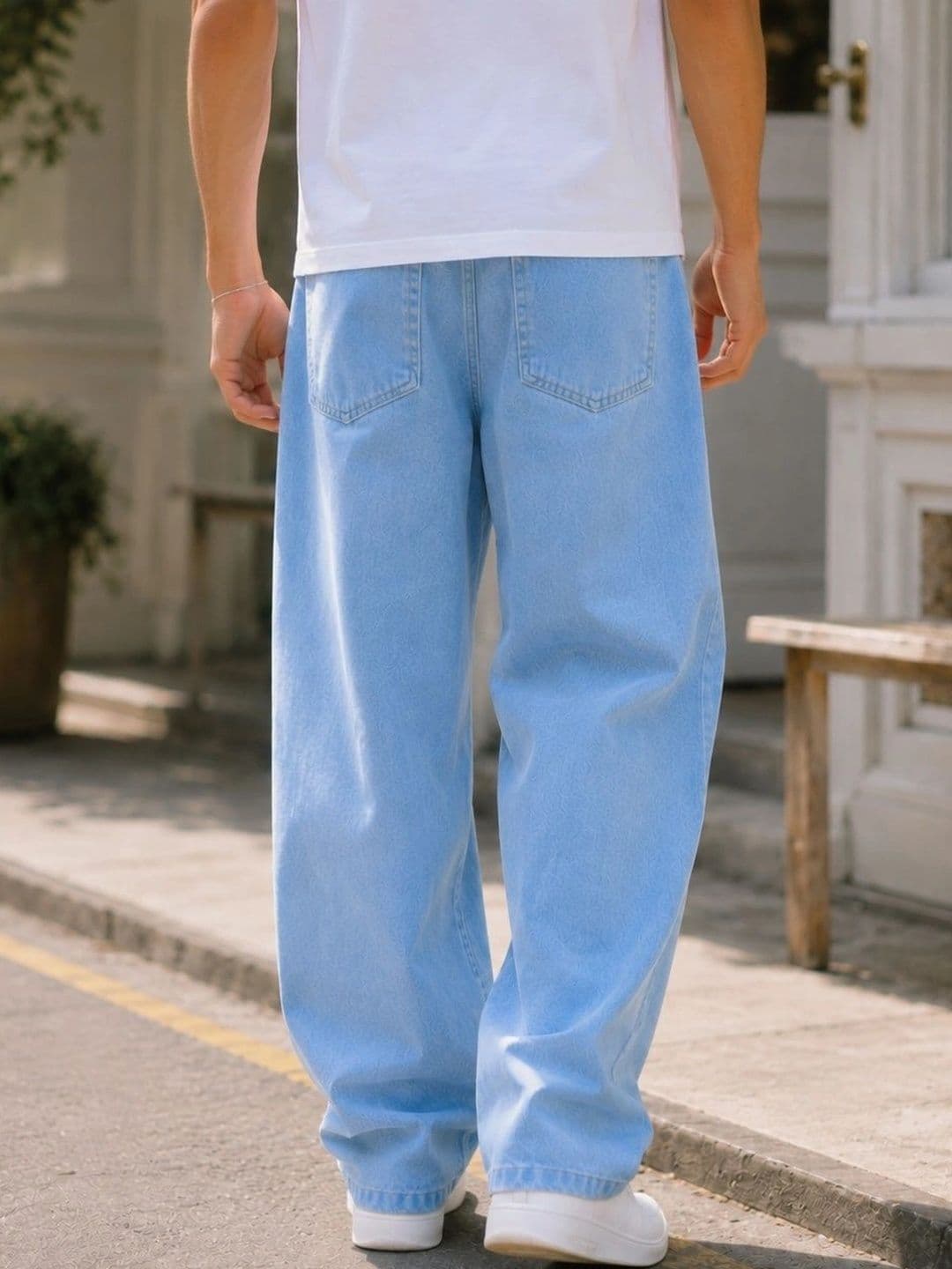 DENIM HAWK Men Classic Straight Fit Mid-Rise Stretchable Jeans thumbnail 2