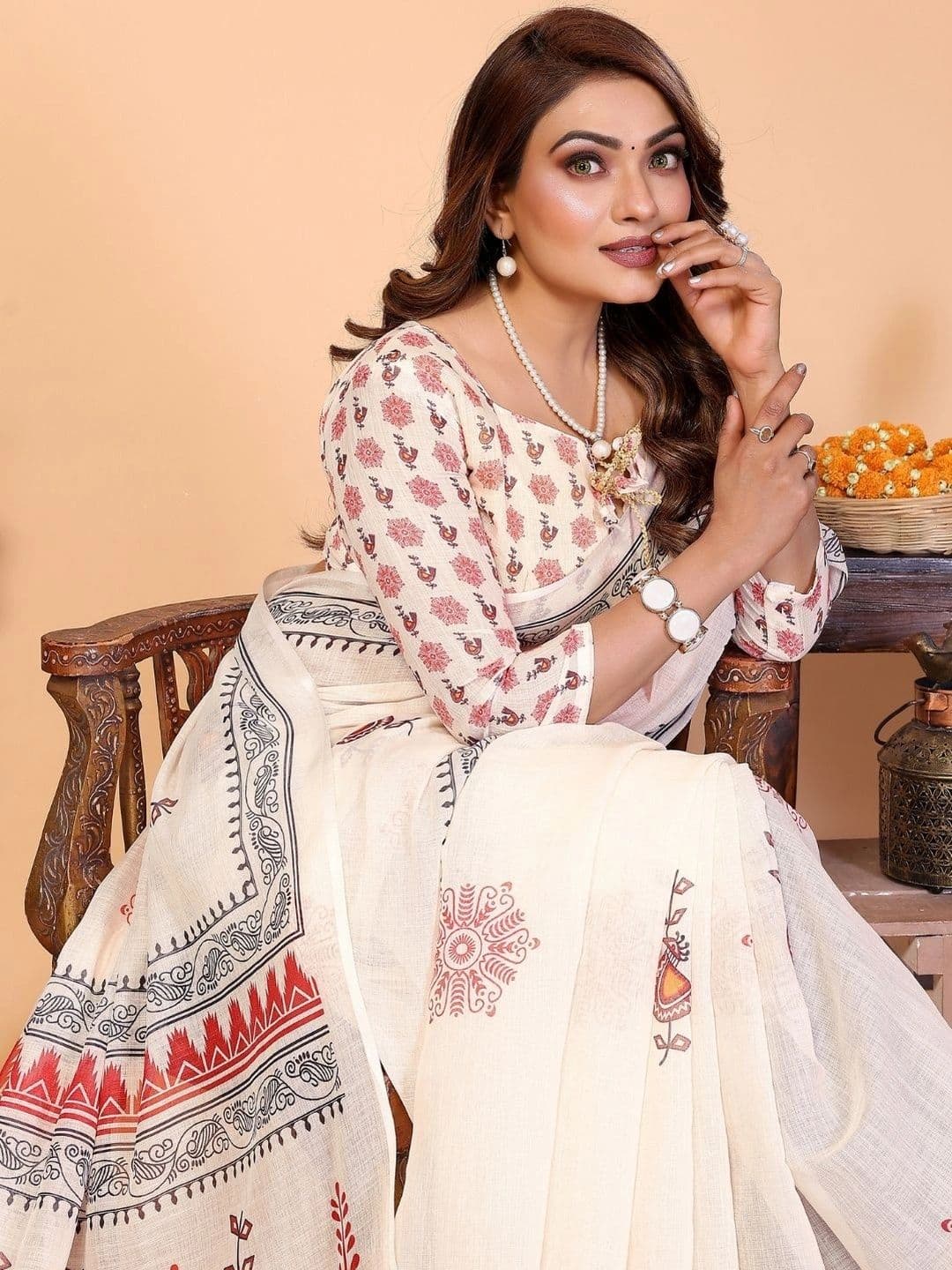 Mitera Warli Linen Blend Designer Saree thumbnail 2