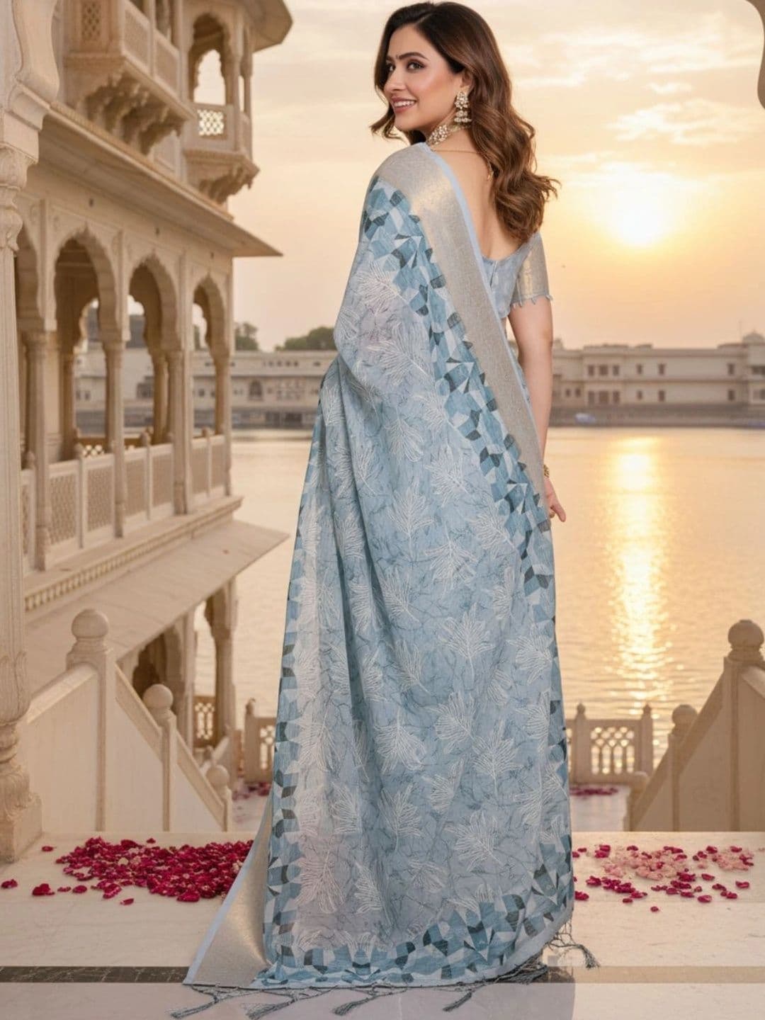 Mitera Floral Silk Blend Designer Saree thumbnail 3