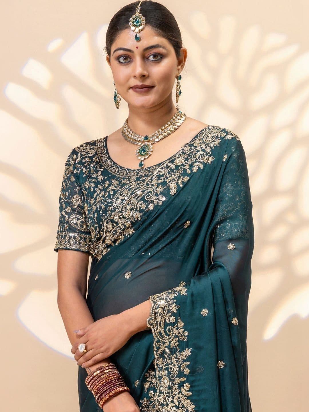 LabelVASTRA Floral Embroidered Silk Blend Saree thumbnail 6