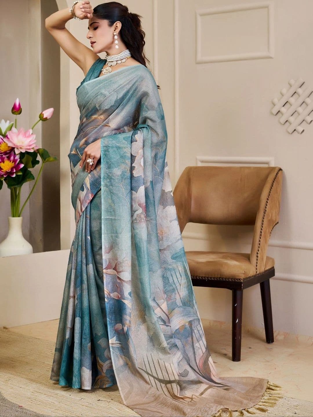 Mitera Floral Tissue Designer Saree thumbnail 6