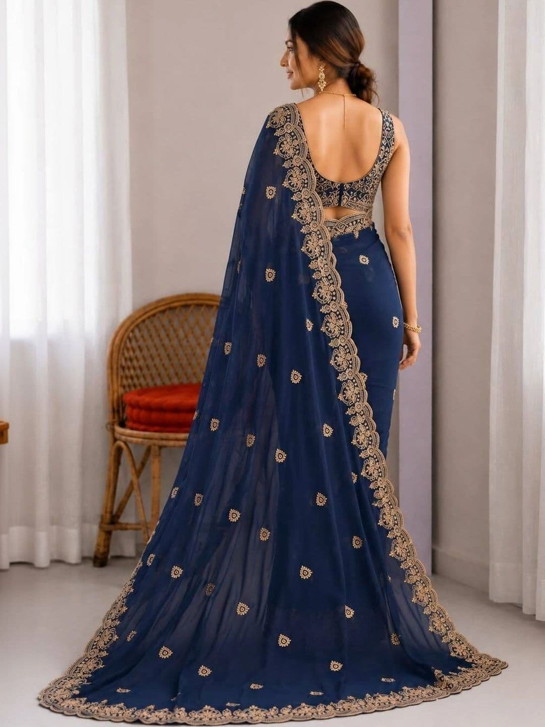 LabelVASTRA Embellished Embroidered Poly Georgette Saree thumbnail 3