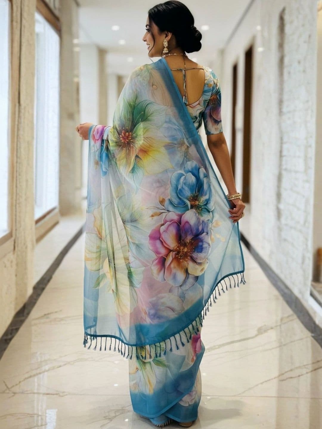Mitera Floral Pure Georgette Designer Saree thumbnail 3