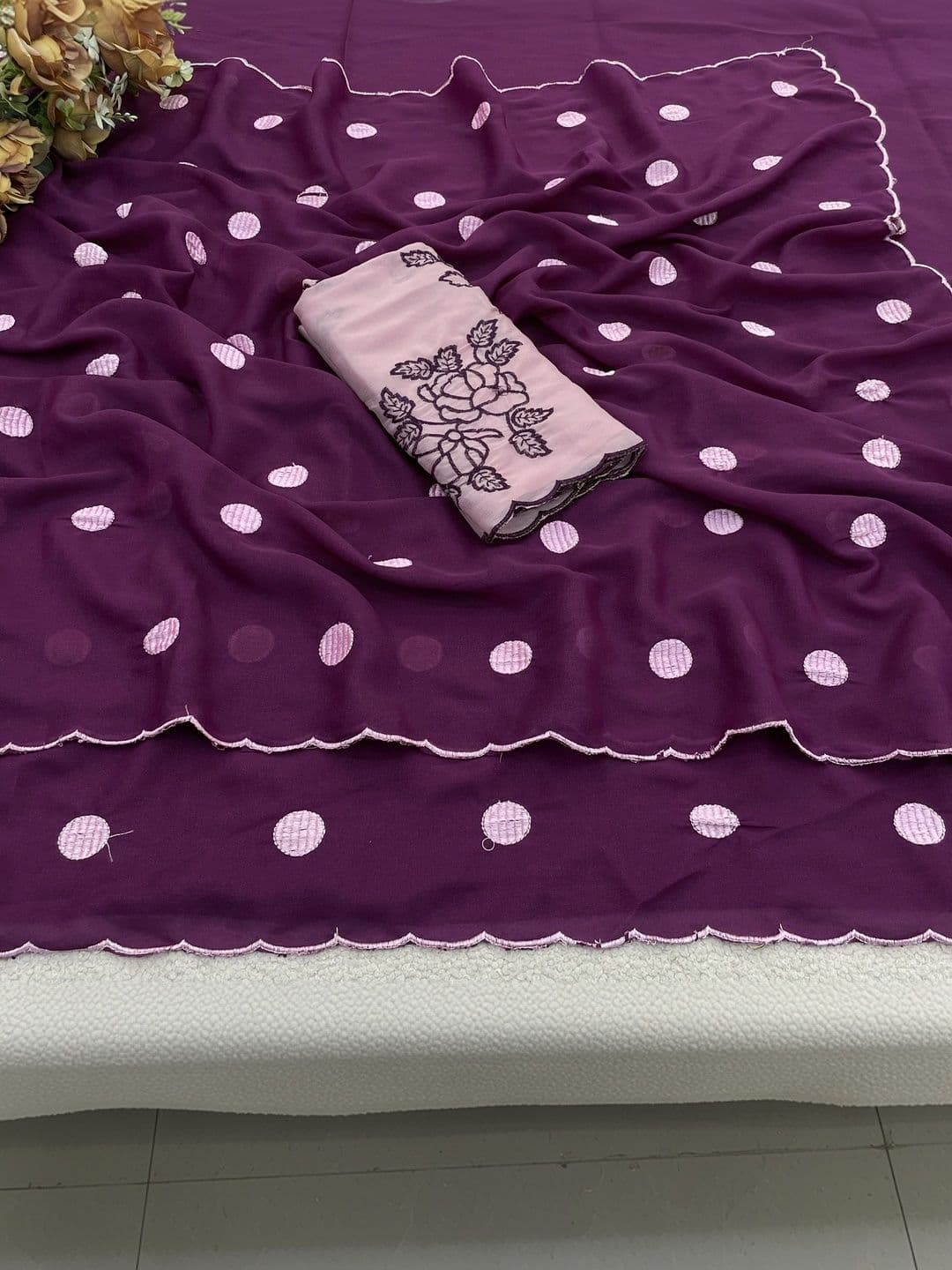 LabelVASTRA Polka Dot Embroidered Poly Georgette Saree thumbnail 4