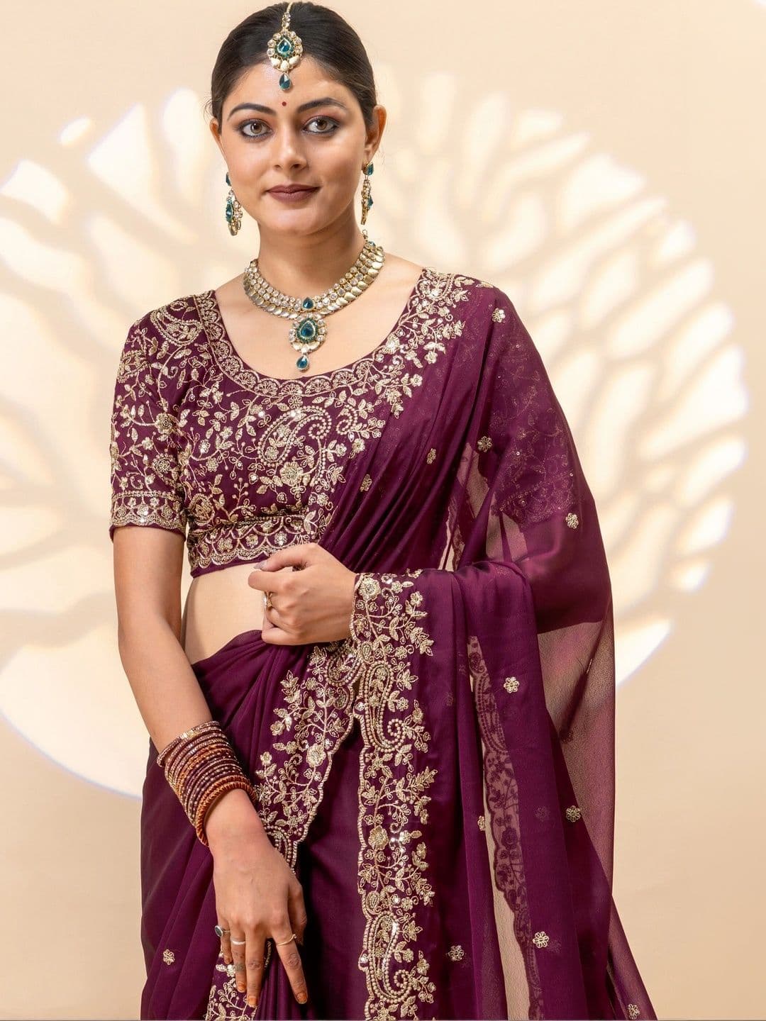 Saanvi Embellished Embroidered Silk Blend Saree thumbnail 3