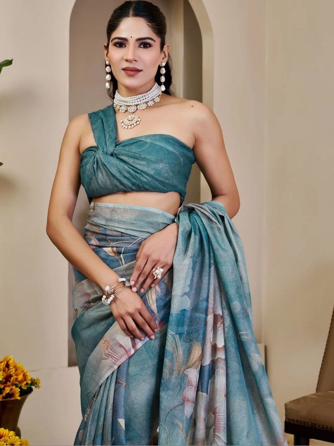 Mitera Floral Tissue Designer Saree thumbnail 5