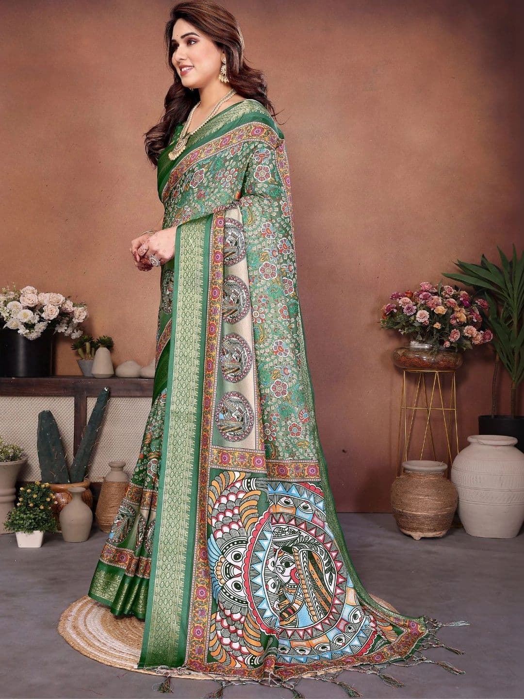 Mitera Floral Designer Saree thumbnail 7