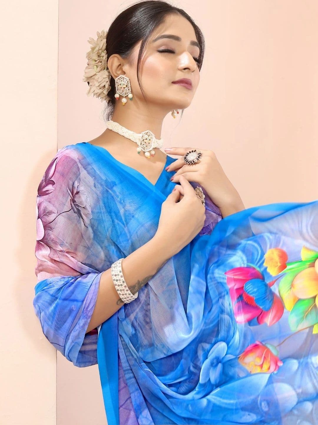 Mitera Floral Pure Georgette Designer Saree thumbnail 5