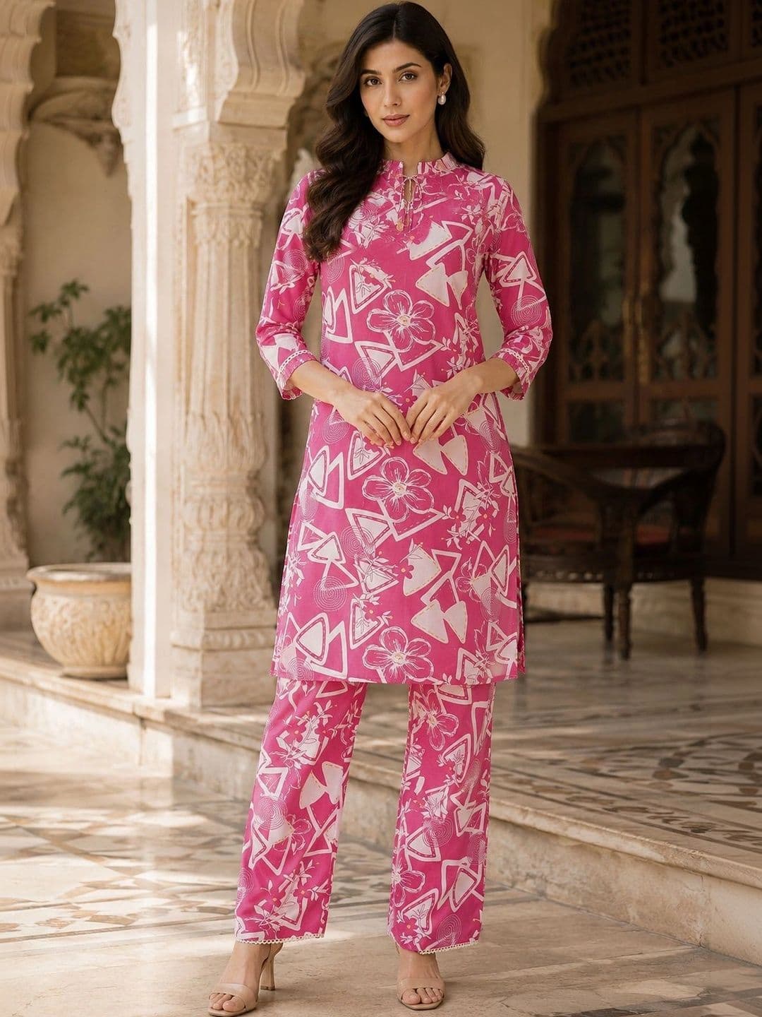 Bunai Women Printed Regular Kurta with Palazzos - view 1