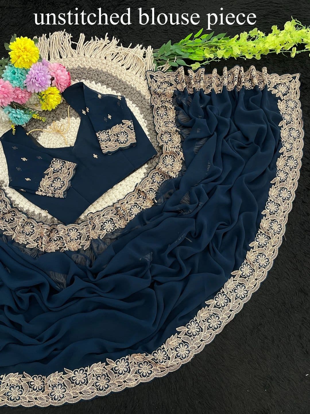Saanvi Floral Embroidered Poly Georgette Saree thumbnail 4
