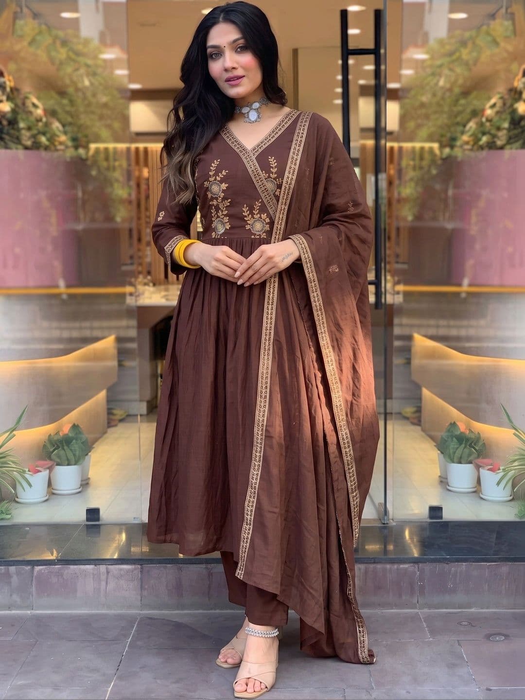 Anouk Women Ethnic Motifs Embroidered Angrakha Thread Work Pure Silk Kurta with Trousers & With Dupatta thumbnail 4
