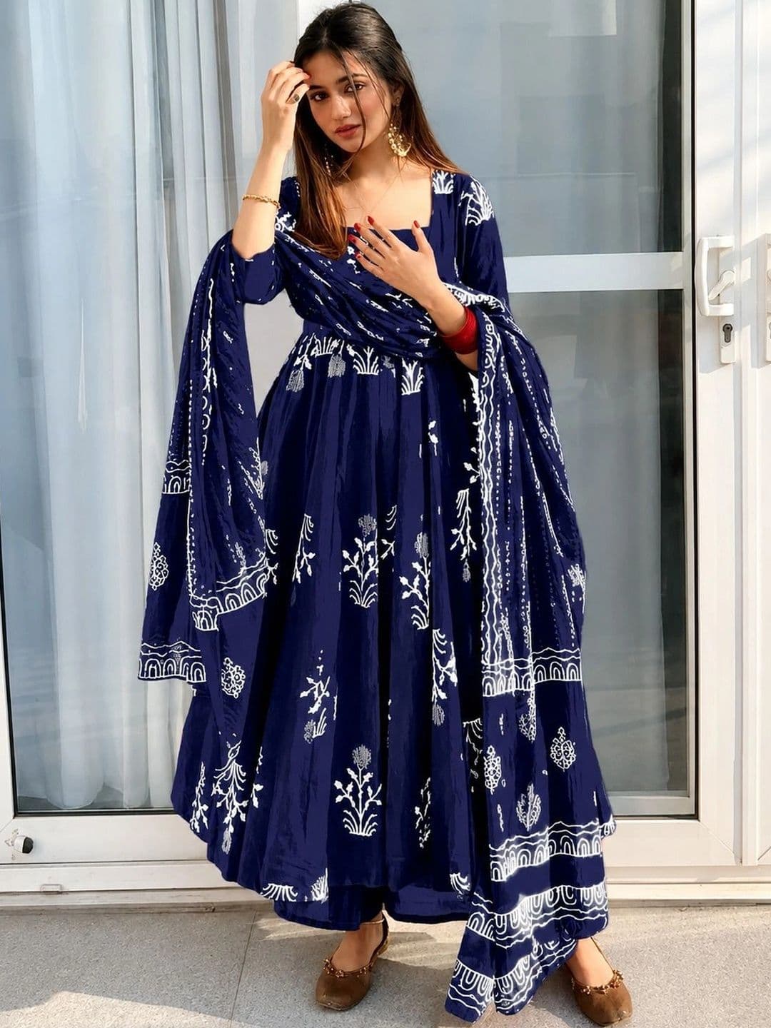Mogra Designs Women Ethnic Motifs Printed Regular Kurta with Trousers & With Dupatta thumbnail 4