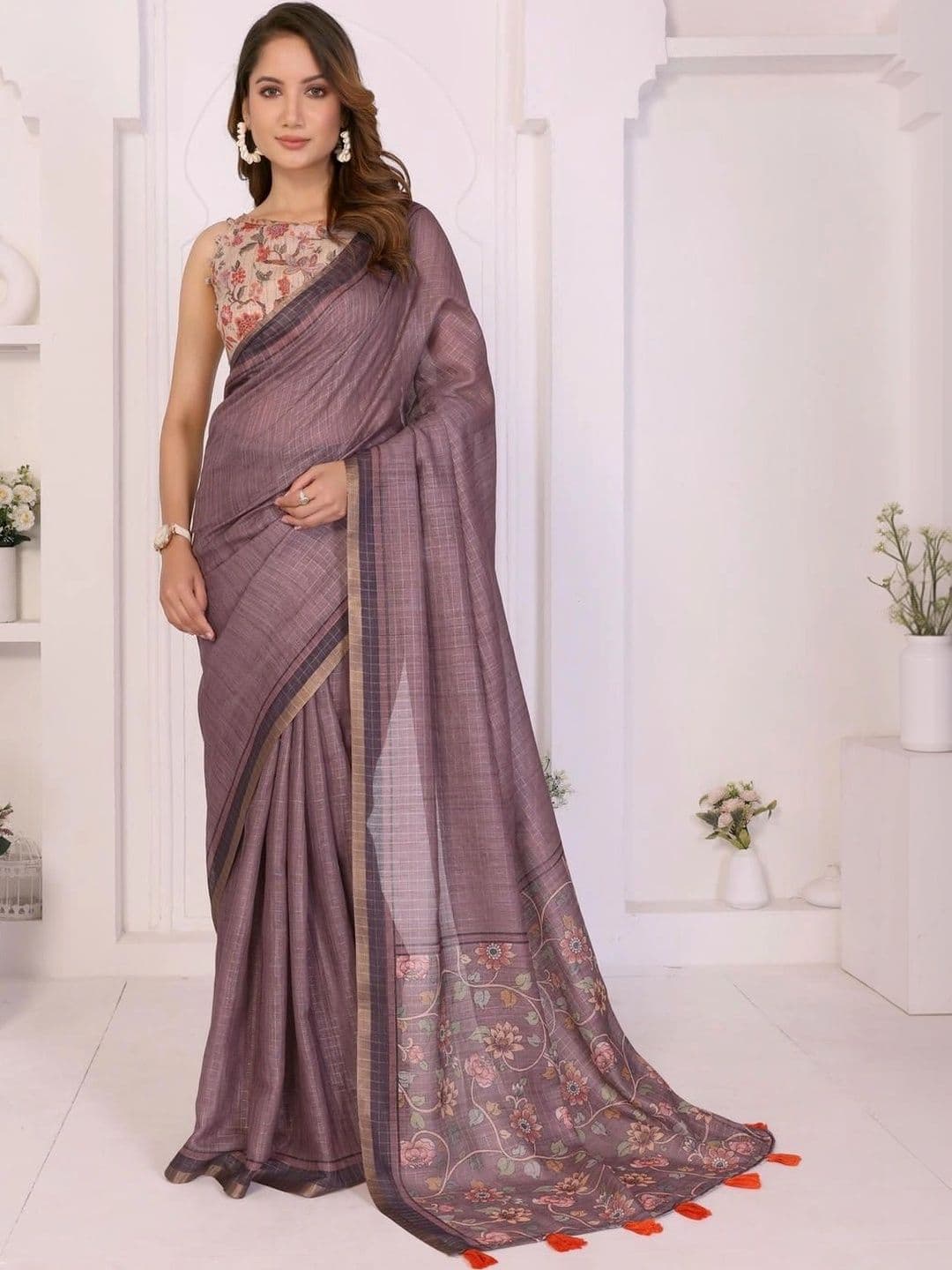 Pixie lane Floral Zari Linen Blend Saree - view 1