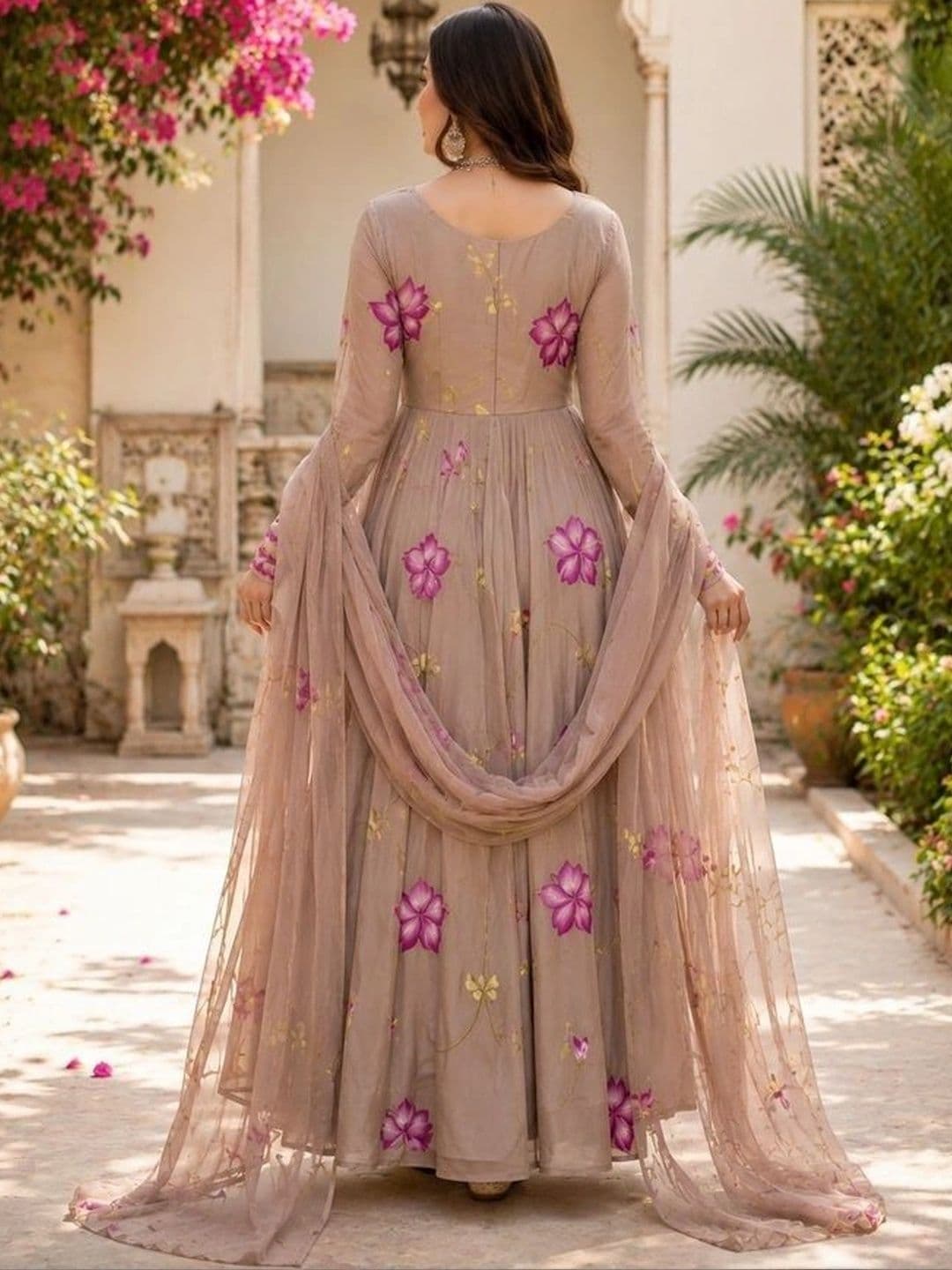 Femvy Women Floral Printed Floral Crepe Anarkali Kurta thumbnail 2